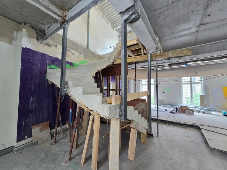 20 Avenue HOCHE (Bureaux) - photo 4